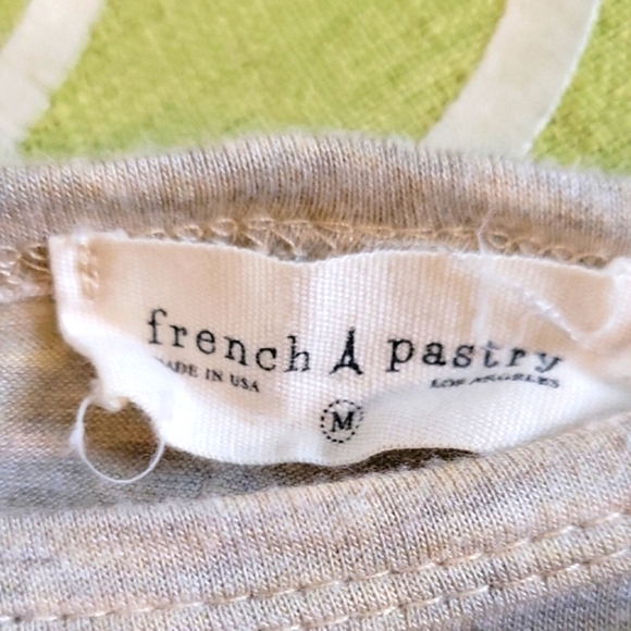 2/$10 French Pastry Y2K Short Sleeve Elephant Tee In Cream Womens S - Picture 2 of 5